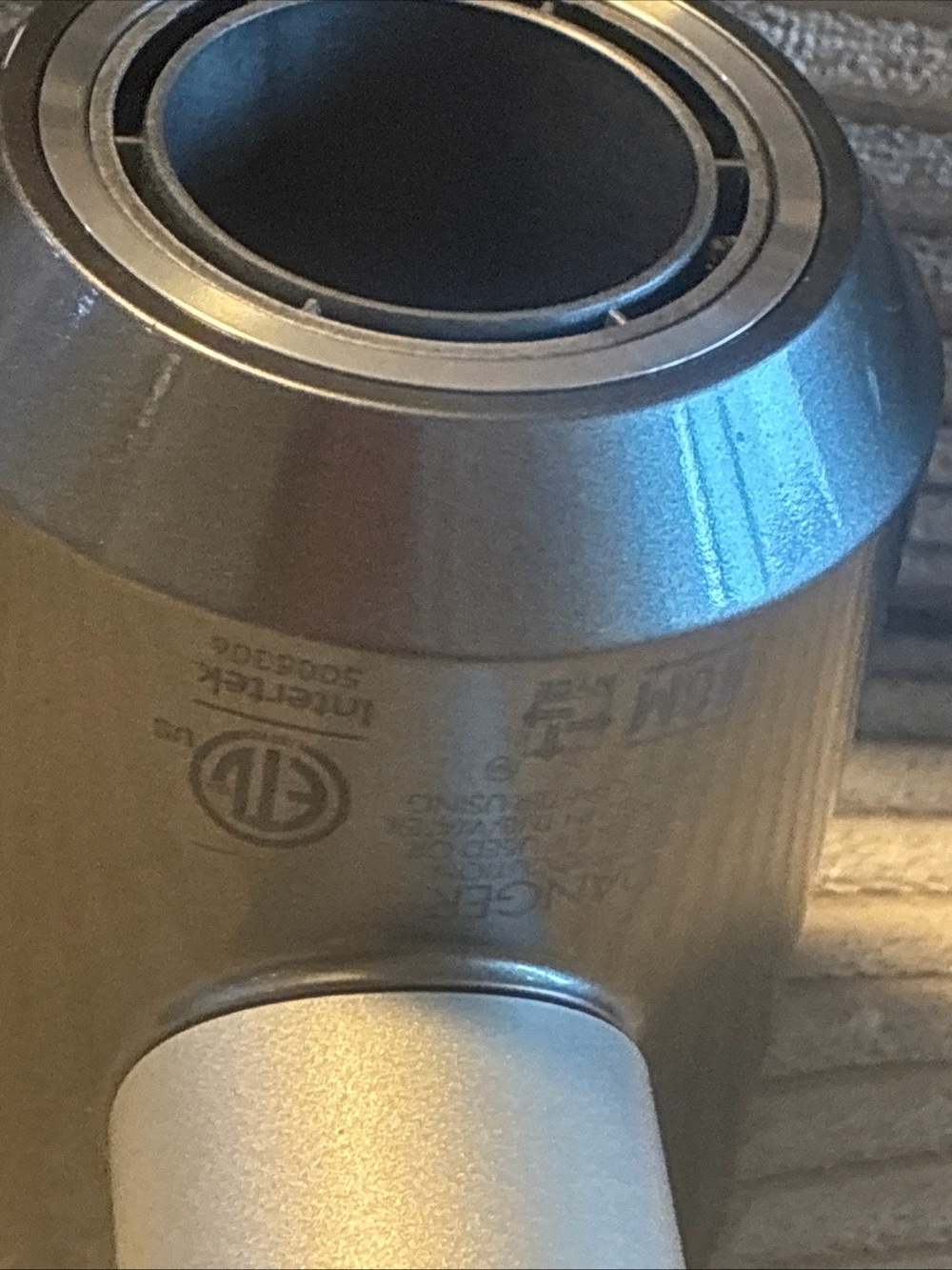 Dyson Supersonic HD11 Professional Hair Dryer - 11ft cord Salon Version - Picture 6 of 11